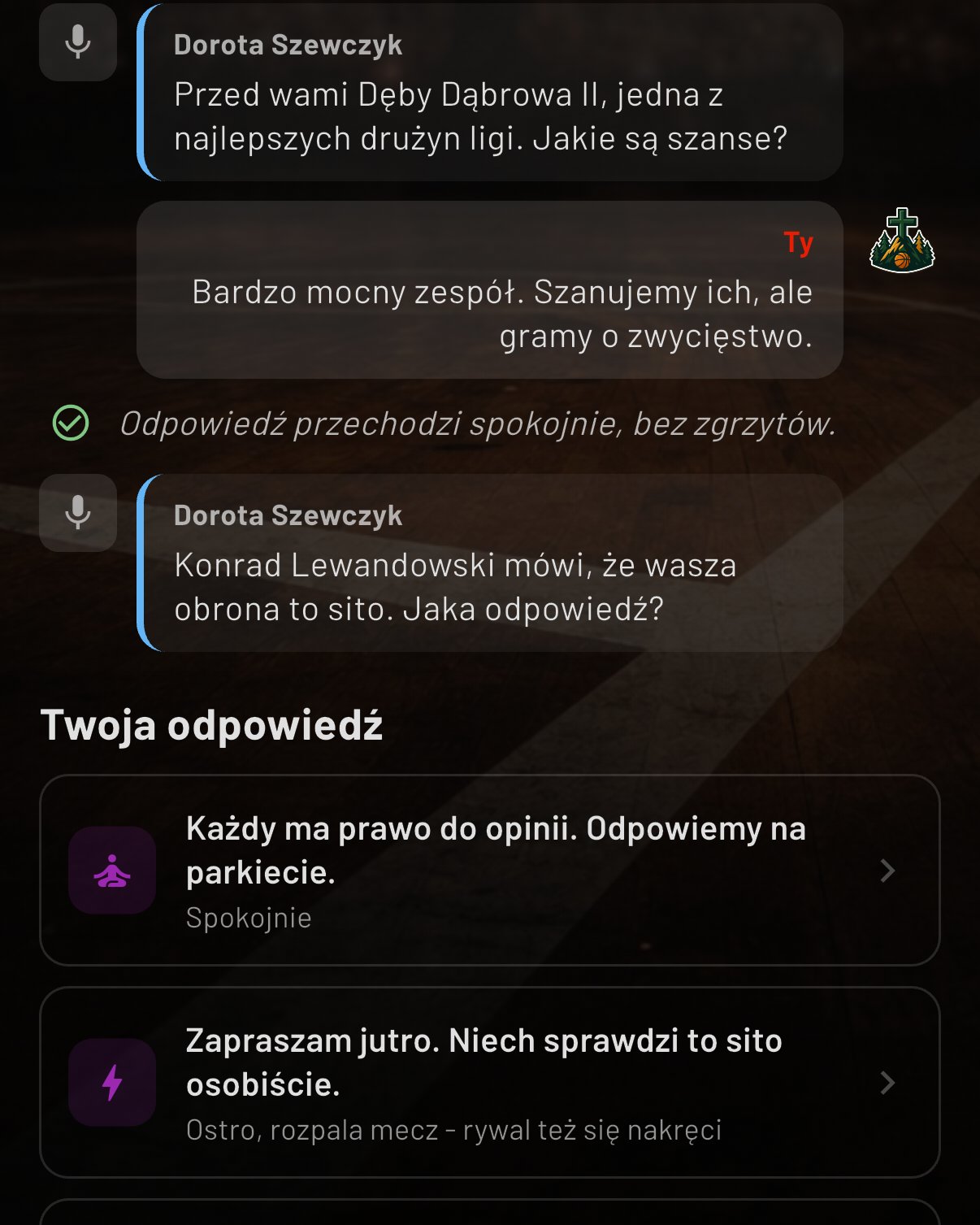 Basket Manager, konferencja prasowa: pytanie dziennikarki o słowa trenera rywala i odpowiedzi do wyboru, spokojna, ostra i wymijająca